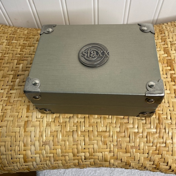 Staxx Ring size 7 with original box. - Picture 4 of 6